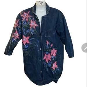 Vintage 80’s BELMA women’s floral Jean jacket with removable faux fur lining.